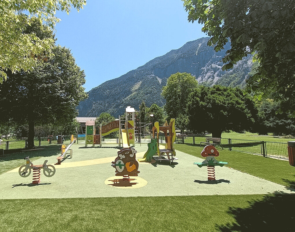 Structure de jeux 2-12 ans Bourg d'Oisans