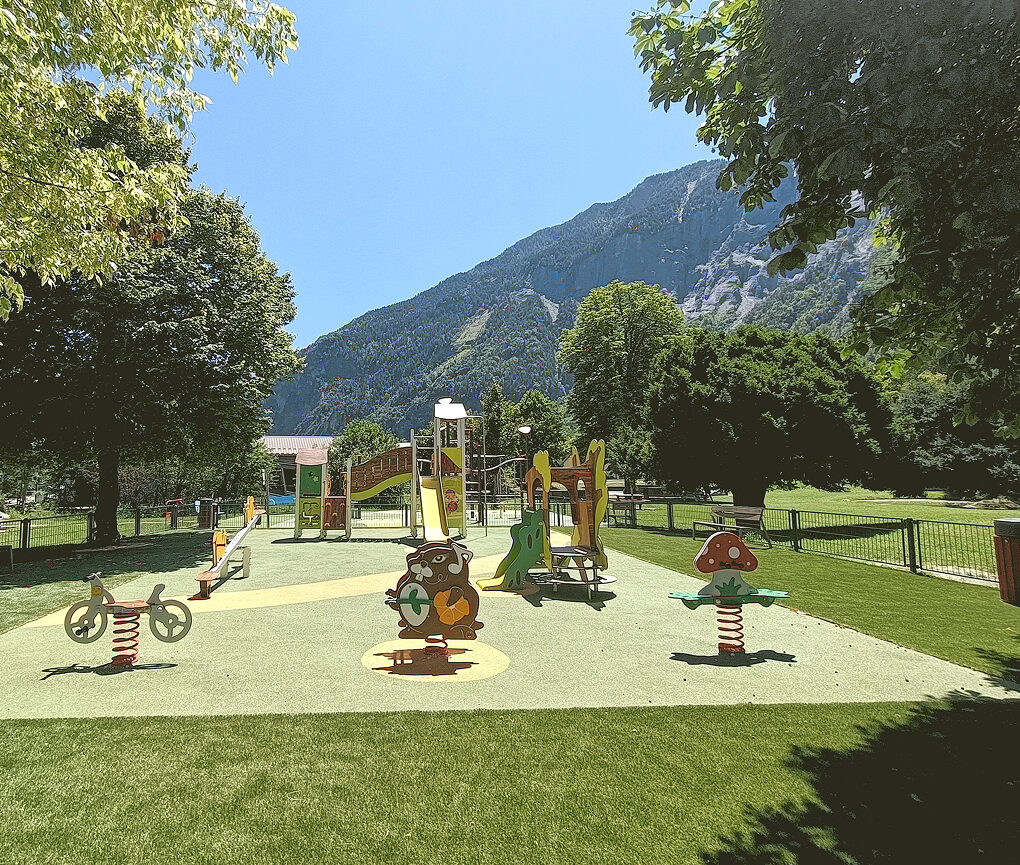 Structure de jeux 2-12 ans Bourg d'Oisans