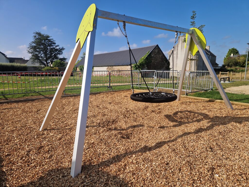 Aire De Jeux Realisation Plouider (2)