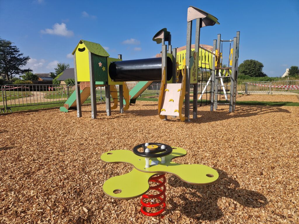 Aire De Jeux Realisation Plouider (5)