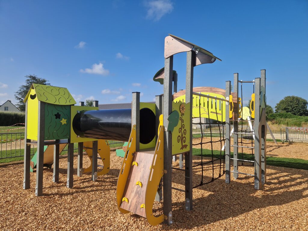 Aire De Jeux Realisation Plouider (6)