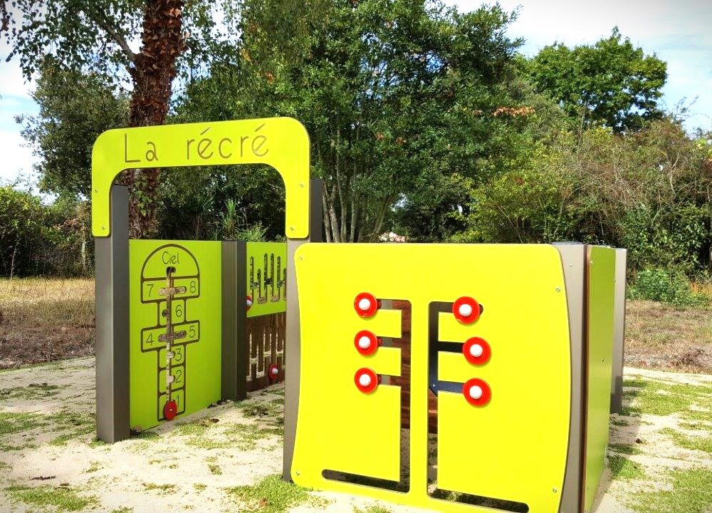 Mre Le Recre Cabane Panneaux Manipulation Pmr