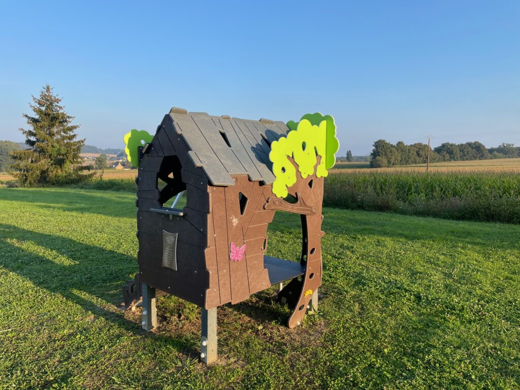 cabane-plastique-recyclé-synchronicity