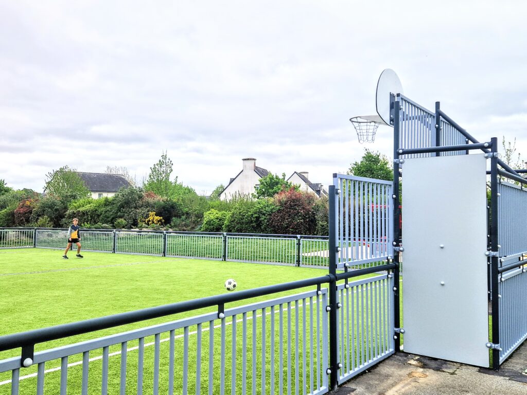 Terrain Multisports Local Mendon Morbihan (1)