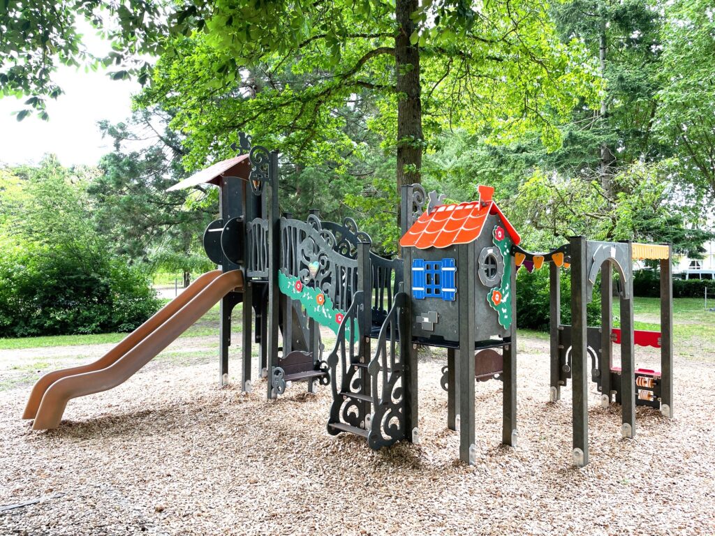 Village Cité De Caractere 2 12ans Jeux Multifonctions (2)