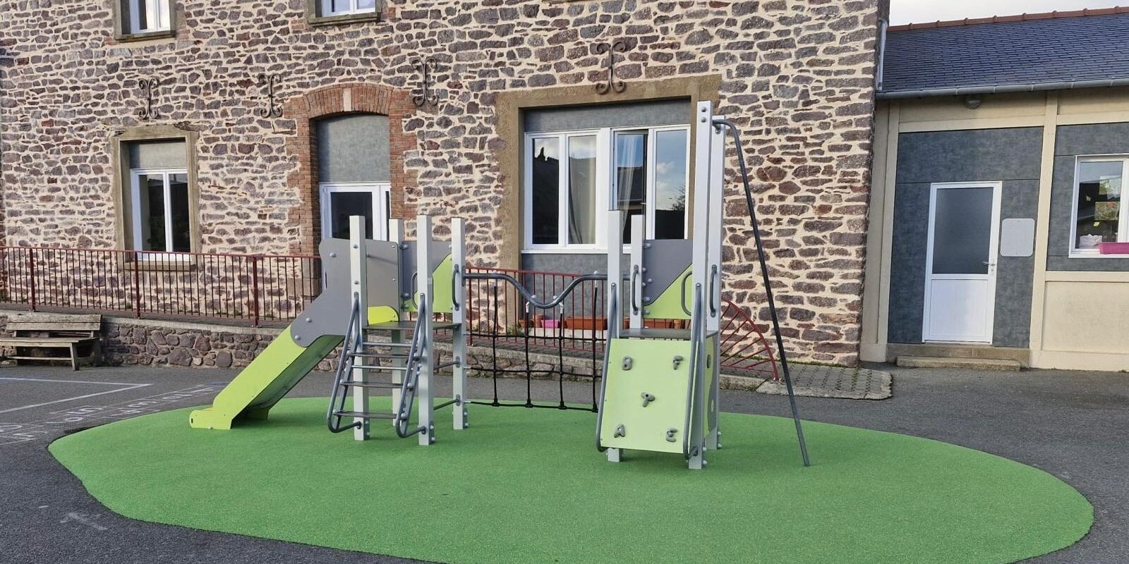 Eko154 Eko154 Structure Jeux Grimpe Escalier Mur De Grimpe Echelle Corde Pont Glisse Toboggan Mat Pompier Filets Pleumeleuc 35 Pa Hpl Urban Photo 2