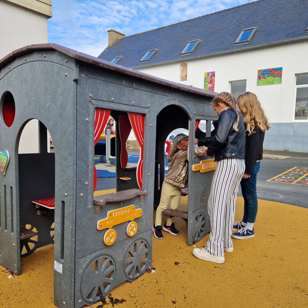 2 Grande Classe Tout Recycle École Ste ThÉrÈse Plougoulm 29