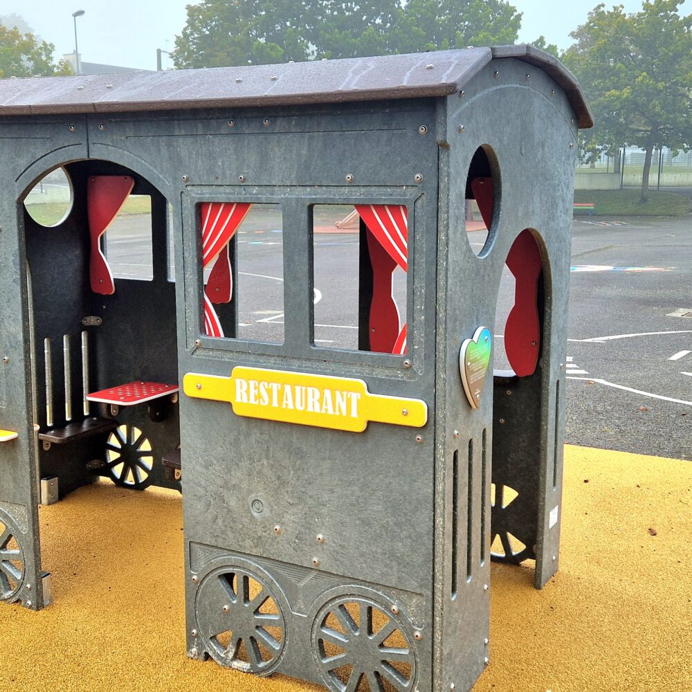 2 Lgc Grande Classe Tout Recyclé école Jacques Prévert Loudéac 22