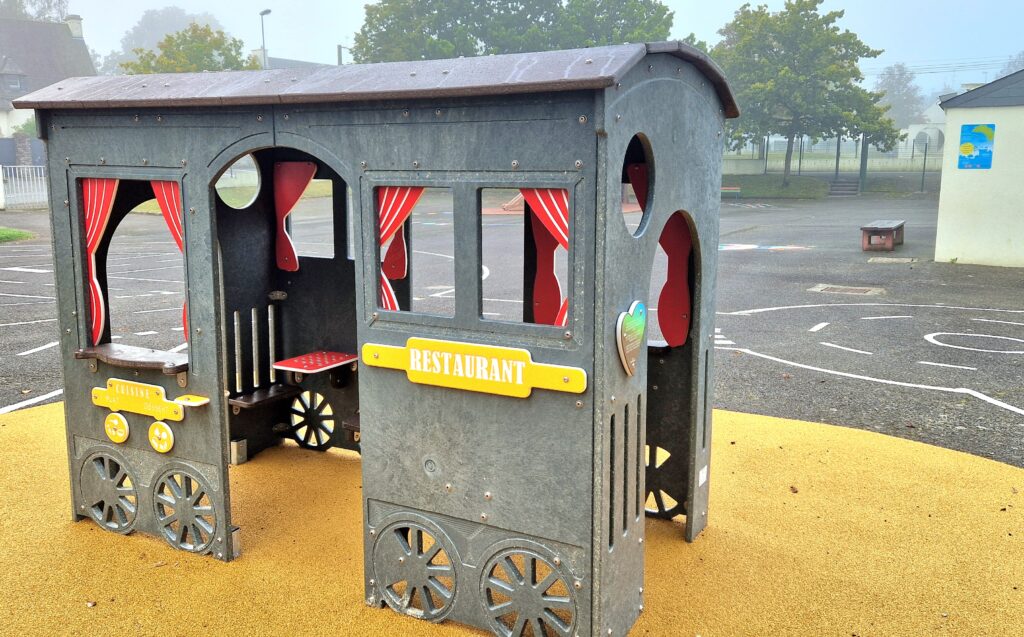 2 Lgc Grande Classe Tout Recyclé école Jacques Prévert Loudéac 22