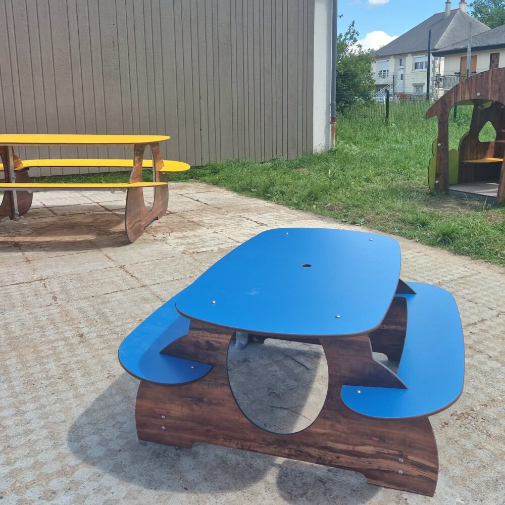 Acl Table Collation Mobilier école Goûter Devoir Cour Récréation Couleur Durable Solide Pont Rean Hpl .jpg