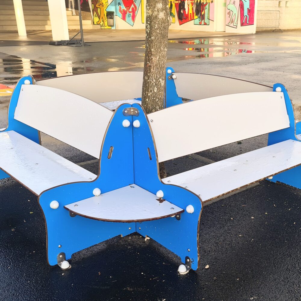 Amb4f Banc Tour D'arbre Mobilier Banc 4 Faces Arbres Autour Pluduno Hpl .jpg