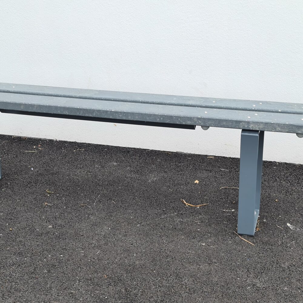 Amg Banc Cigale Mobilier Banc Simple Léger Recyclé Intégration Remungol 56 Recyclé .jpg