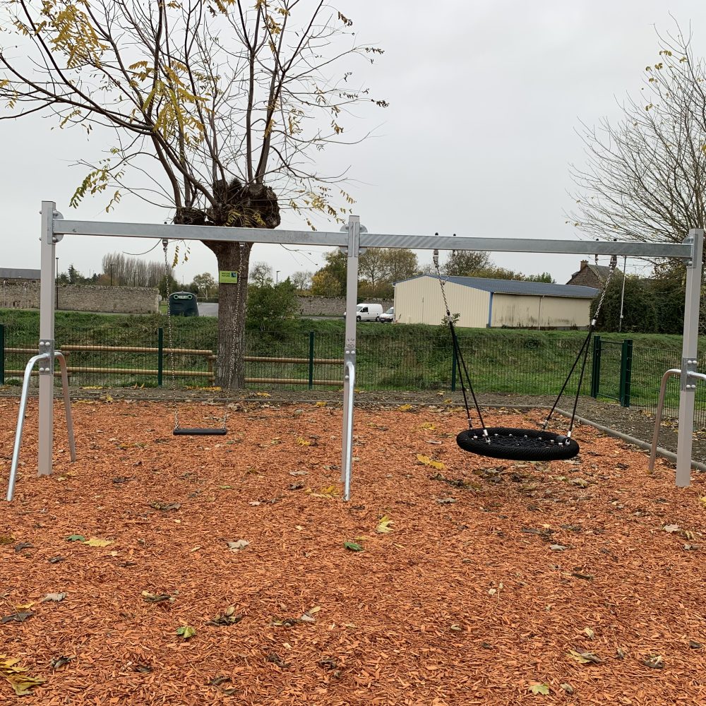 Apx2 balançoire nid oiseau parc commune