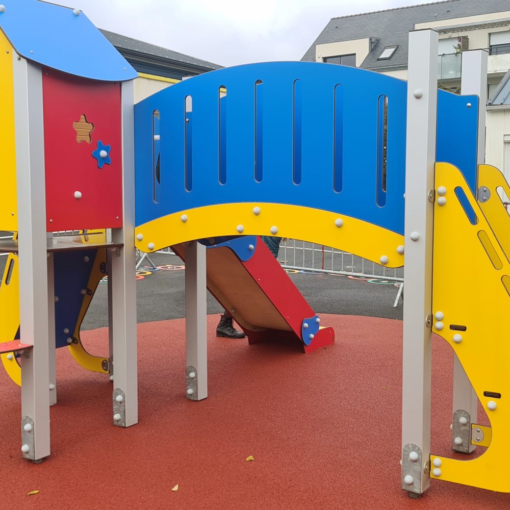 Bvi Viaduc Poteaux Aluminium Et Hpl École Saint Jean Belz 56