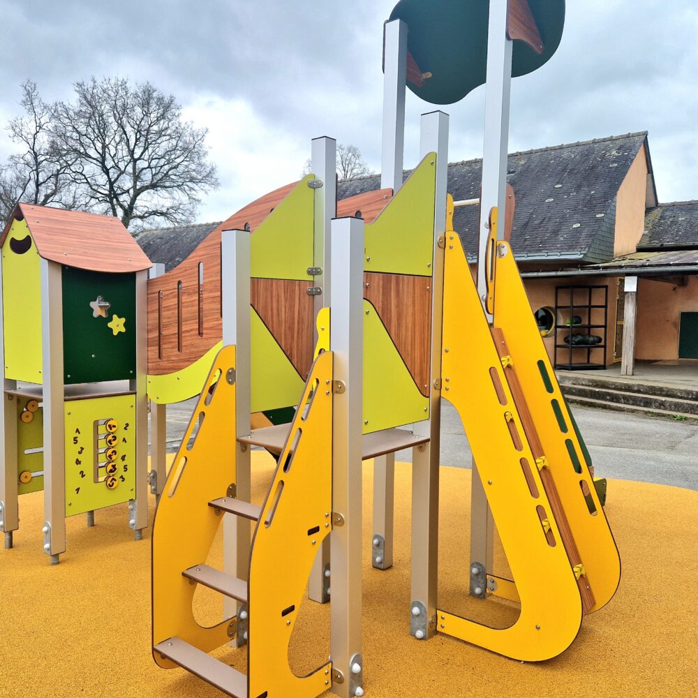 école Notre Dame Campénéac 56 Kks 642 Fantasy Poteaux Aluminium Et Hpl