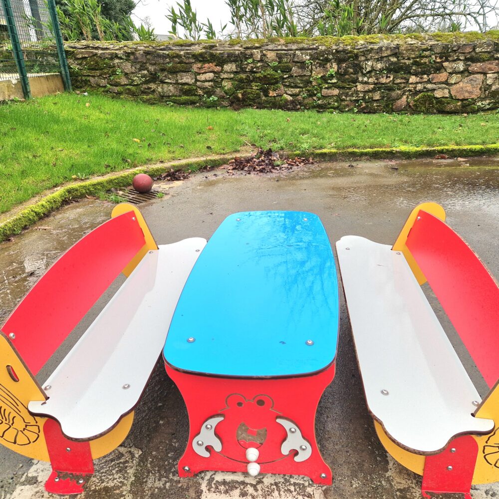 H4h M Banc Table Heures Marin Mobilier Banc Table Crèche Thème Mer Goûter Repos Coloriage 22 Hpl .jpg