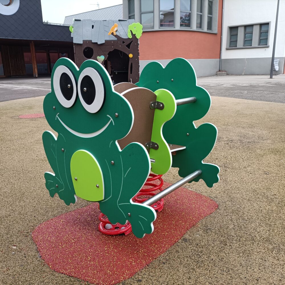 RGN-Chouchou-chouette-jeu-ressort-vert-aire-jeux-photos-realisation