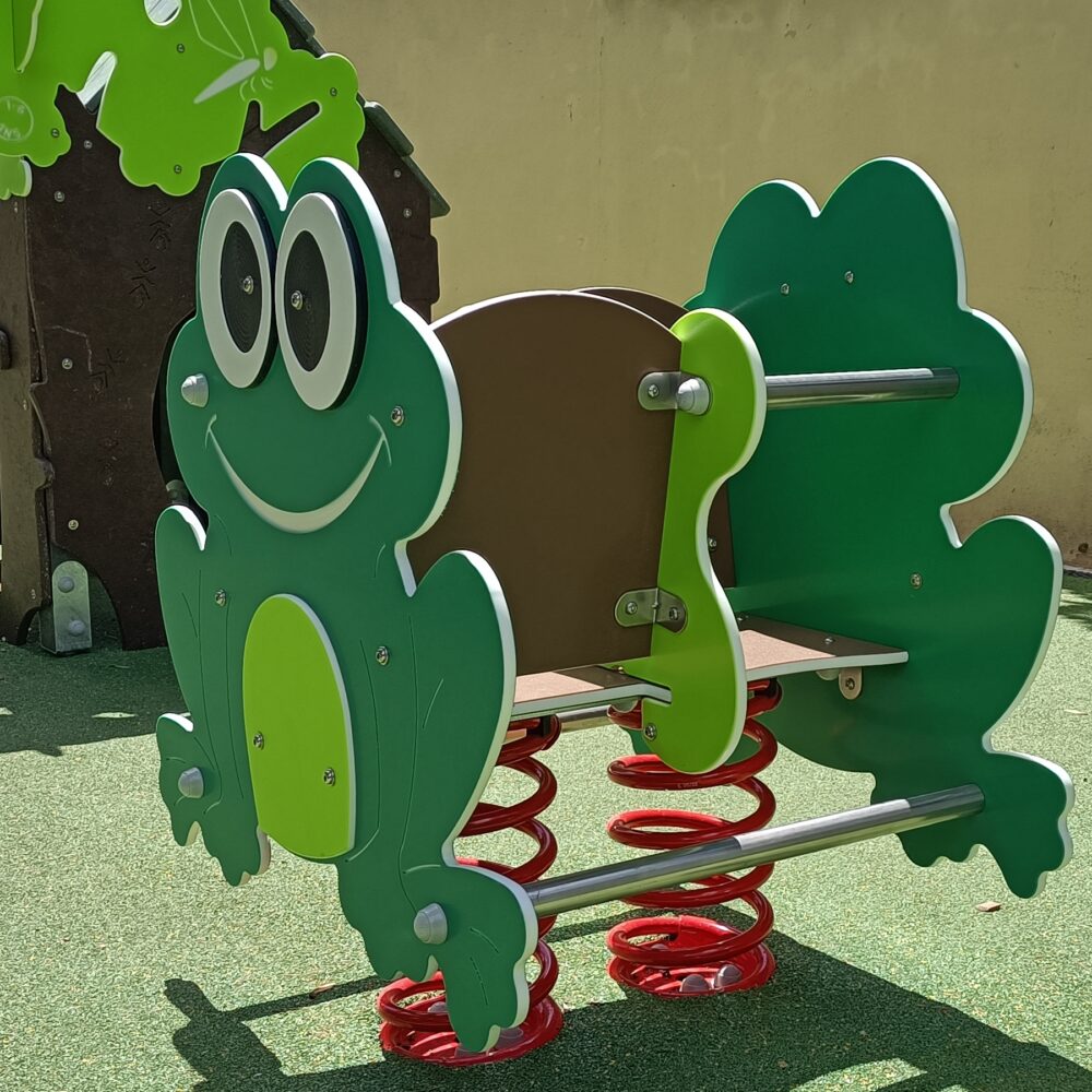 RGN-Chouchou-chouette-jeu-ressort-vert-aire-jeux-photos-realisation