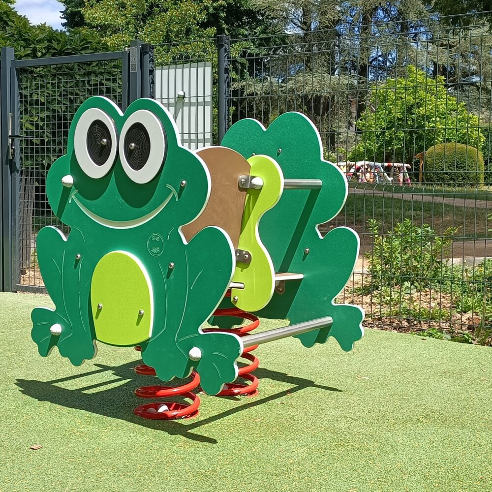 RGN-Chouchou-chouette-jeu-ressort-vert-aire-jeux-photos-realisation