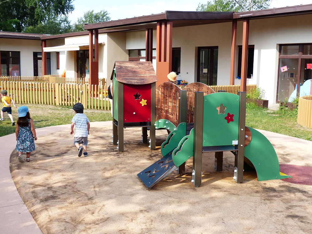 Kks 1021 Pomette Structure Jeux Cabane Petits Pont Cachette Grimpe Accès Facile .jpg