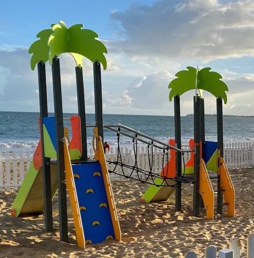 Kks 215 Banana Poteaux RecyclÉs Et Pehd Club De Plage Rendez Vous À La Plage Pornichet 44