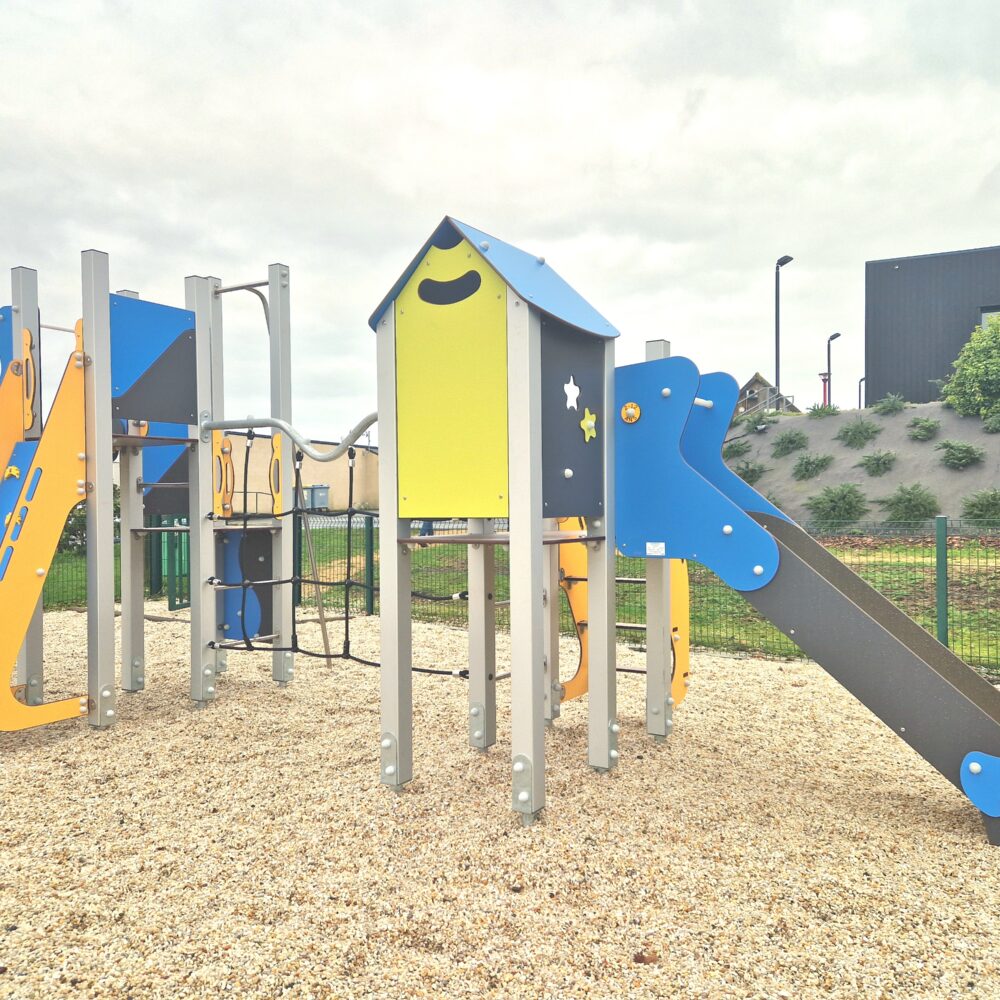 Kks 660 Poteaux Alu Et Hpl 2 Plounerin 22