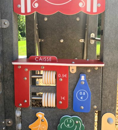 Aire de jeux en plastique recyclé KRS 0016 installée à Sulniac dans le Morbihan