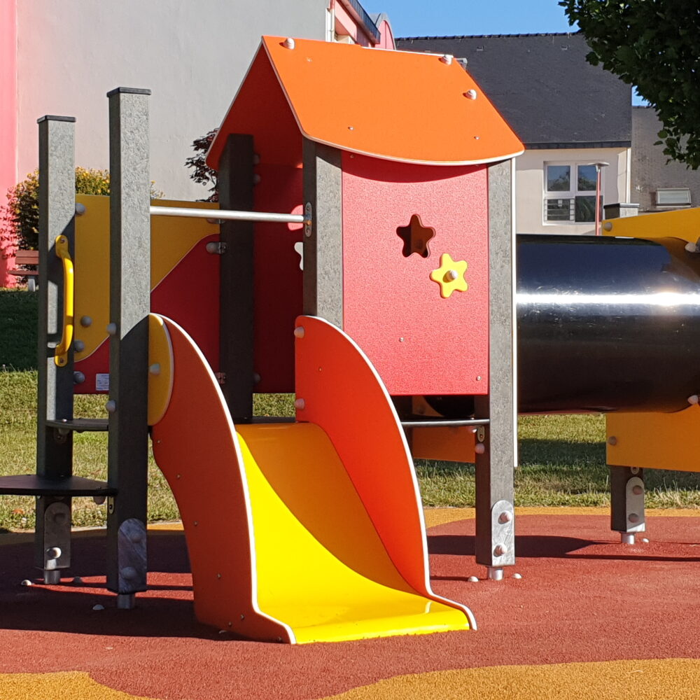 P4p Quatre Pattes Structure Jeux Crèche Jeu Enfant Douceur Couleur Extérieur Résistant Briec Pa Hpl .jpg