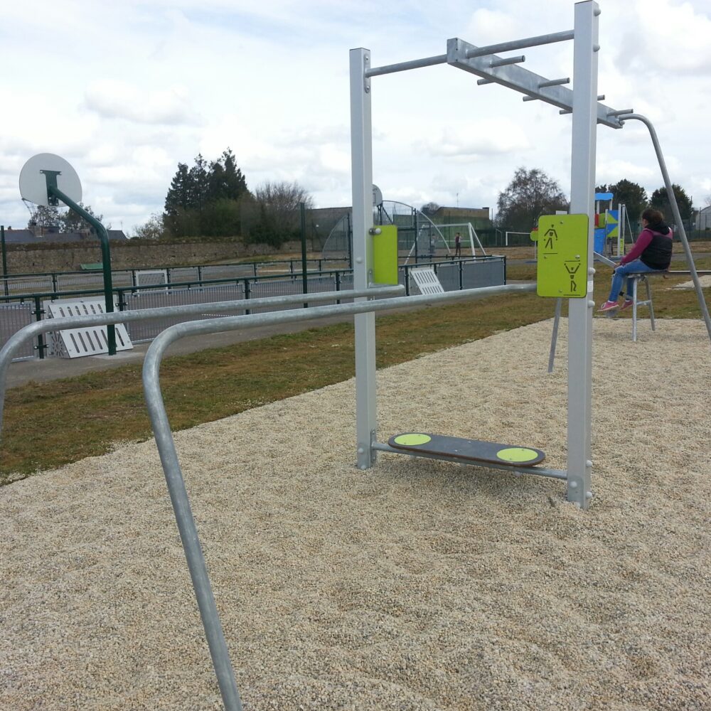 Pb7 Ballade A Bras Parcours Sante Dips Monkey Bars Pronation Musculation Accès Libre Street Workout Trinite Porhoet 56 (1)