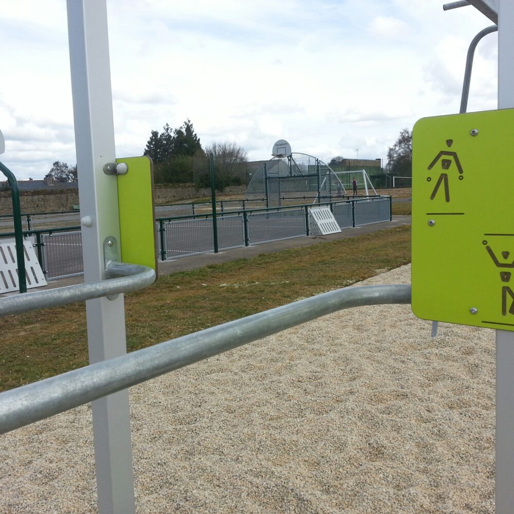 Pb7 Ballade A Bras Parcours Sante Dips Monkey Bars Pronation Musculation Accès Libre Street Workout Trinite Porhoet 56 (2)