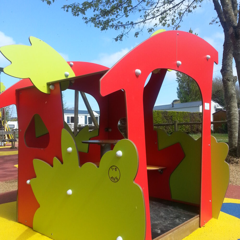 PDT-cabane-maisonnette-Kahut'la discut-photo-vrt-rouge