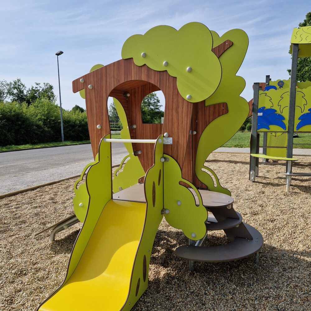 Pkp Kabanon Structure Jeux Cabane Toboggan Arbre Cachette .jpg