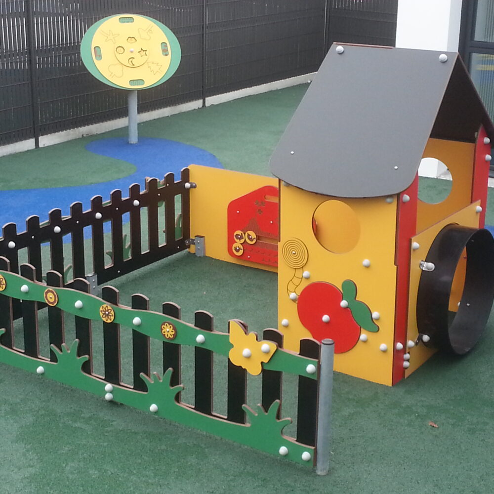 CABANE-PMN-PMR-Maisonnette-Nature-HPL-accès-fauteuil-inclusif-pour-tous