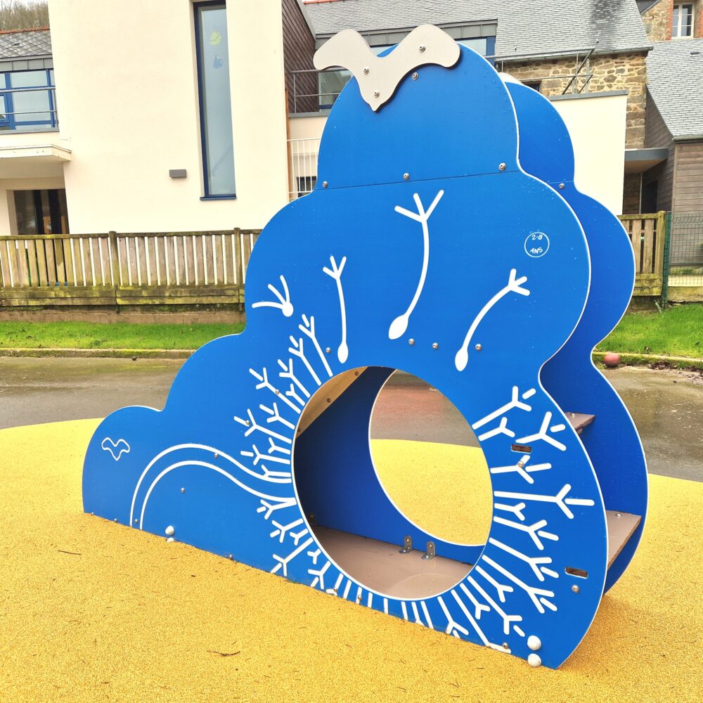 Tfl Florilege Toboggan Glisse Cabane Nuage Oiseau Bleu Pissenlit Saint Gouenou 22jpg (1)