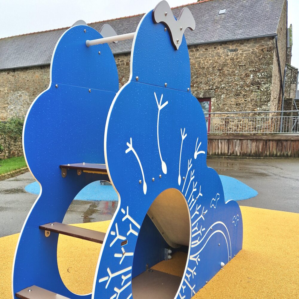 Tfl Florilege Toboggan Glisse Cabane Nuage Oiseau Bleu Pissenlit Saint Gouenou 22jpg (2)