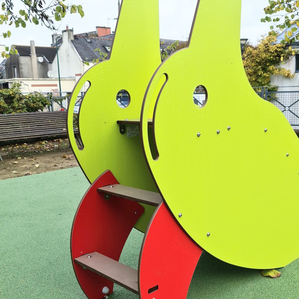 Tfr Flipper Toboggan Glisse Dauphin Mer Ocean Amusement Glisade Plonevez Porzay 29 (1)