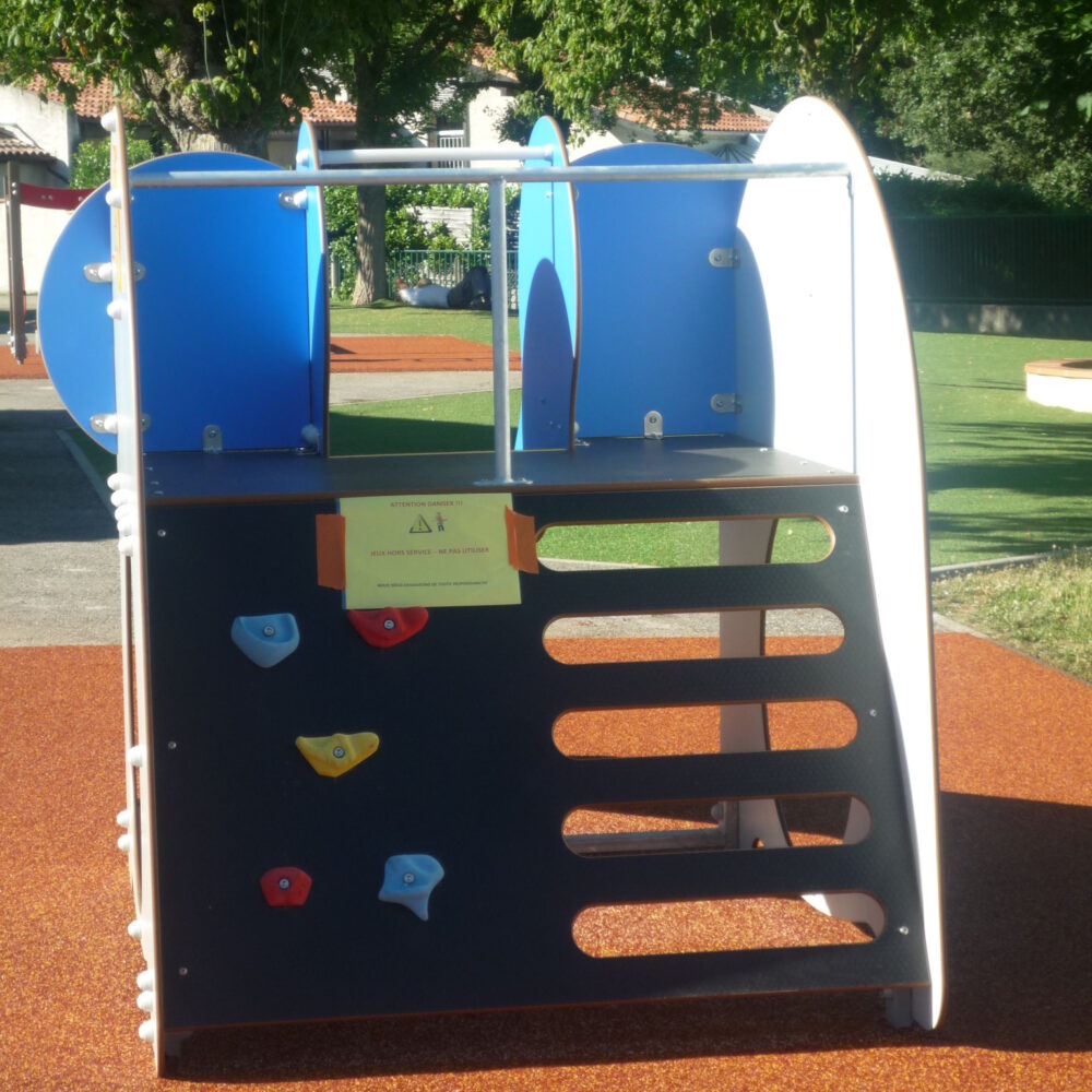 Tjo Jumbodoo Toboggan Glisse Elephant Savane.jpg