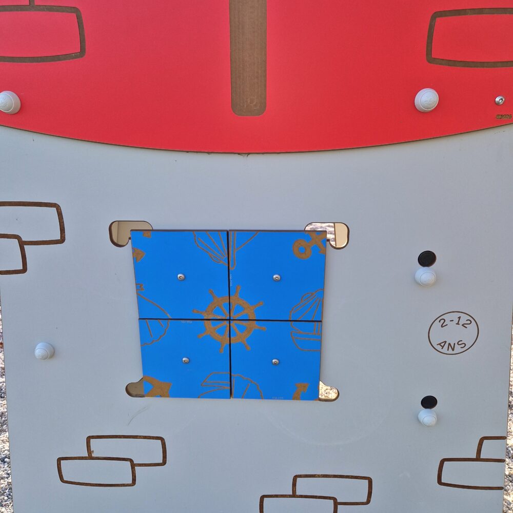 Tph Pharandole Toboggan Glisse Phare Mer Ocean Cachette Tempete Radenac 56 Hpl Pedh (3)