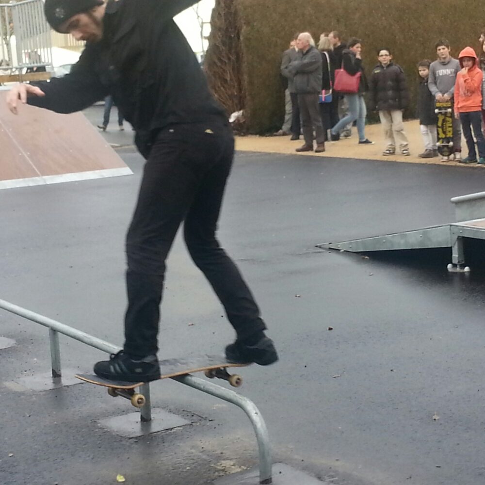 Us1 Barre Slide Skate Parc Flatbar Grinds Boardslides Flat Bubry 56.jpg