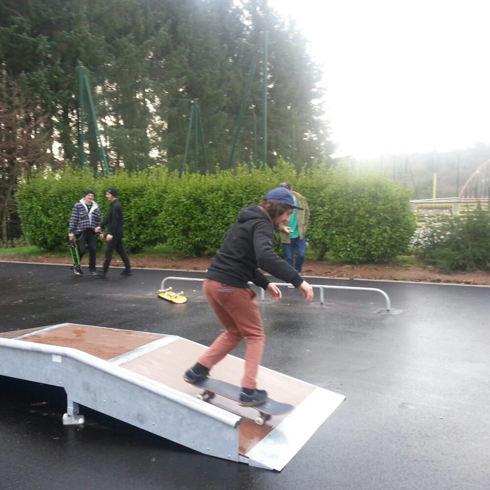 Utb Table Bump Skate Parc Glisse Slide Rampe Tabletop Grinds Bubry 56.jpg