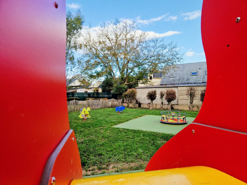 Aire De Jeux Leverger 35 Jeux Ressort Tourniquet Toboggan 2