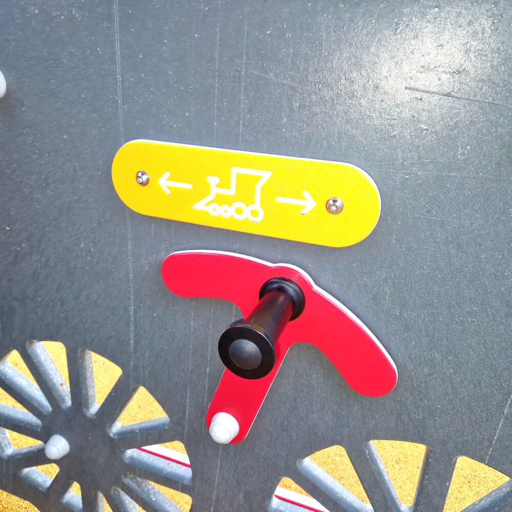 Cabane Train Recyclé éco Conception Locomotive Panache Express Photo Détailsg