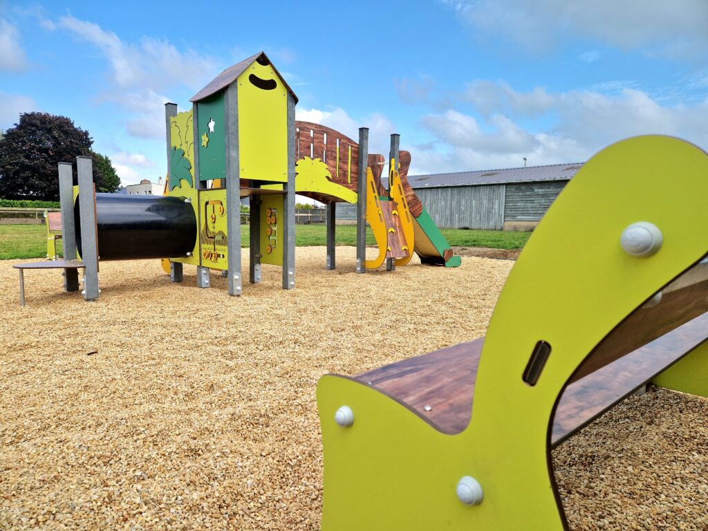 Kks801-banc-mobilier_urbain-aire-jeux