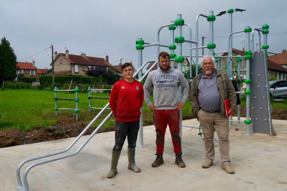 7 Structures Sur L’aire De Jeux Rue De Prague.