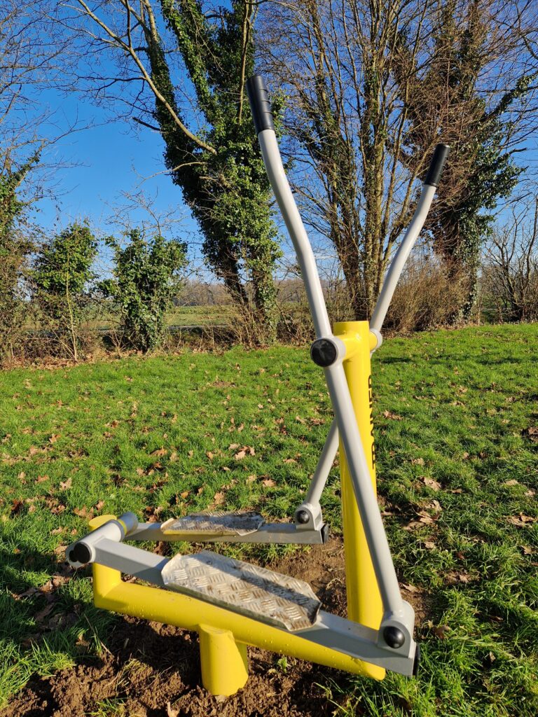 Installation de modules de fitness de plein air en Bretagne