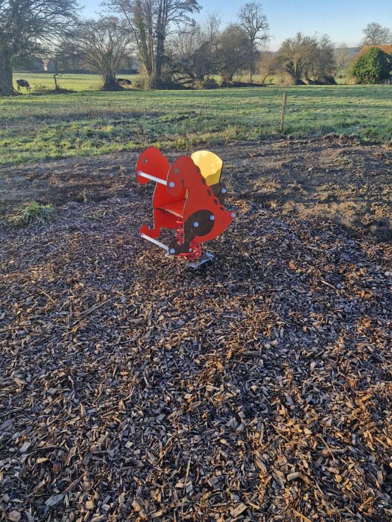 Aire De Jeux Inclusive Sainte Suzanne Sur Vire Synchronicity. 3