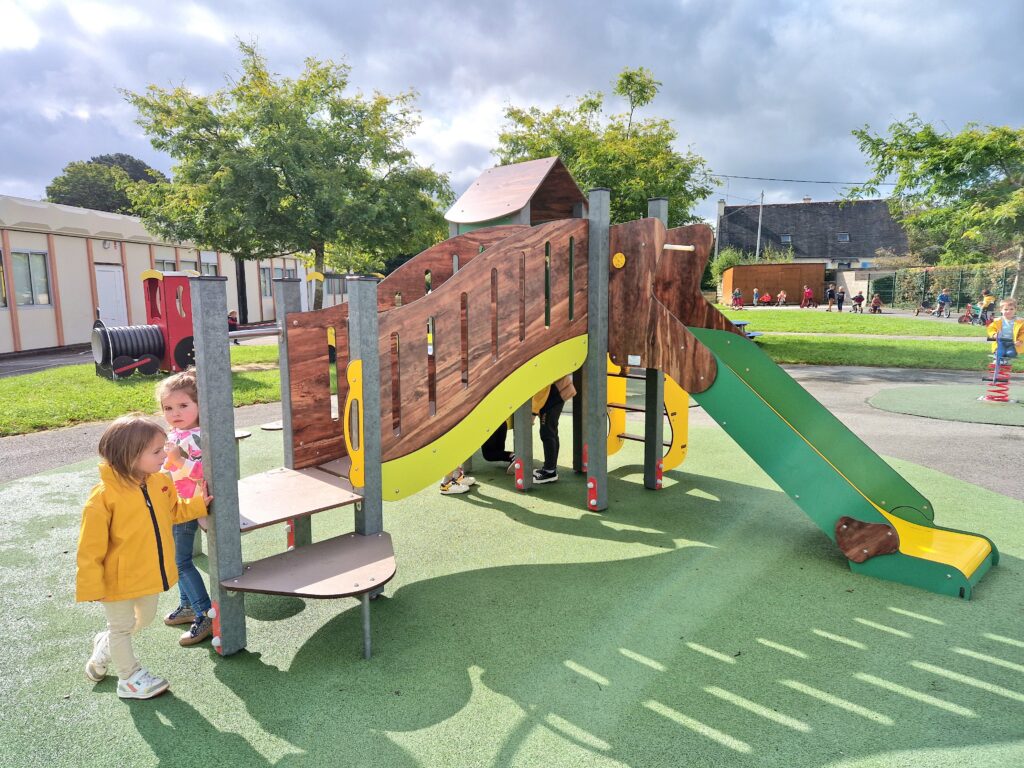 écoles Françoise Bosser Et Coat Pin Riec Sur Belon 29 (1)