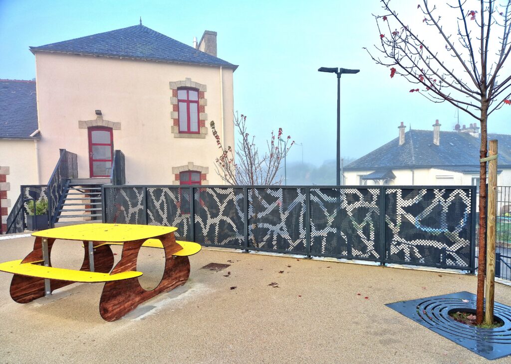 Fronton Multisports Et Du Mobilier Pour Les Enfants De L’École Primaire Publique De Querrien (29) 7