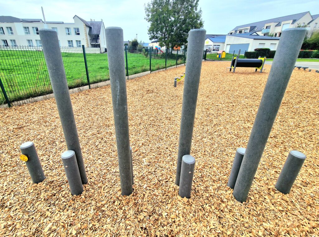 Gpm Recyclé Végétalisation Des Cours De L’école Primaire Et Maternelle De Belz (56)