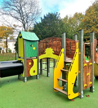 Kks 1008 Gouter Poteaux Recycles Et Hpl Goven 35 2 1024x768